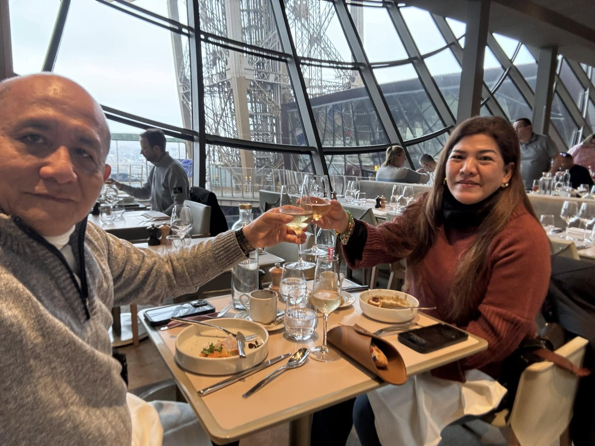 Lunch in the Sky: An Unforgettable Parisian Experience at Madame Restaurant