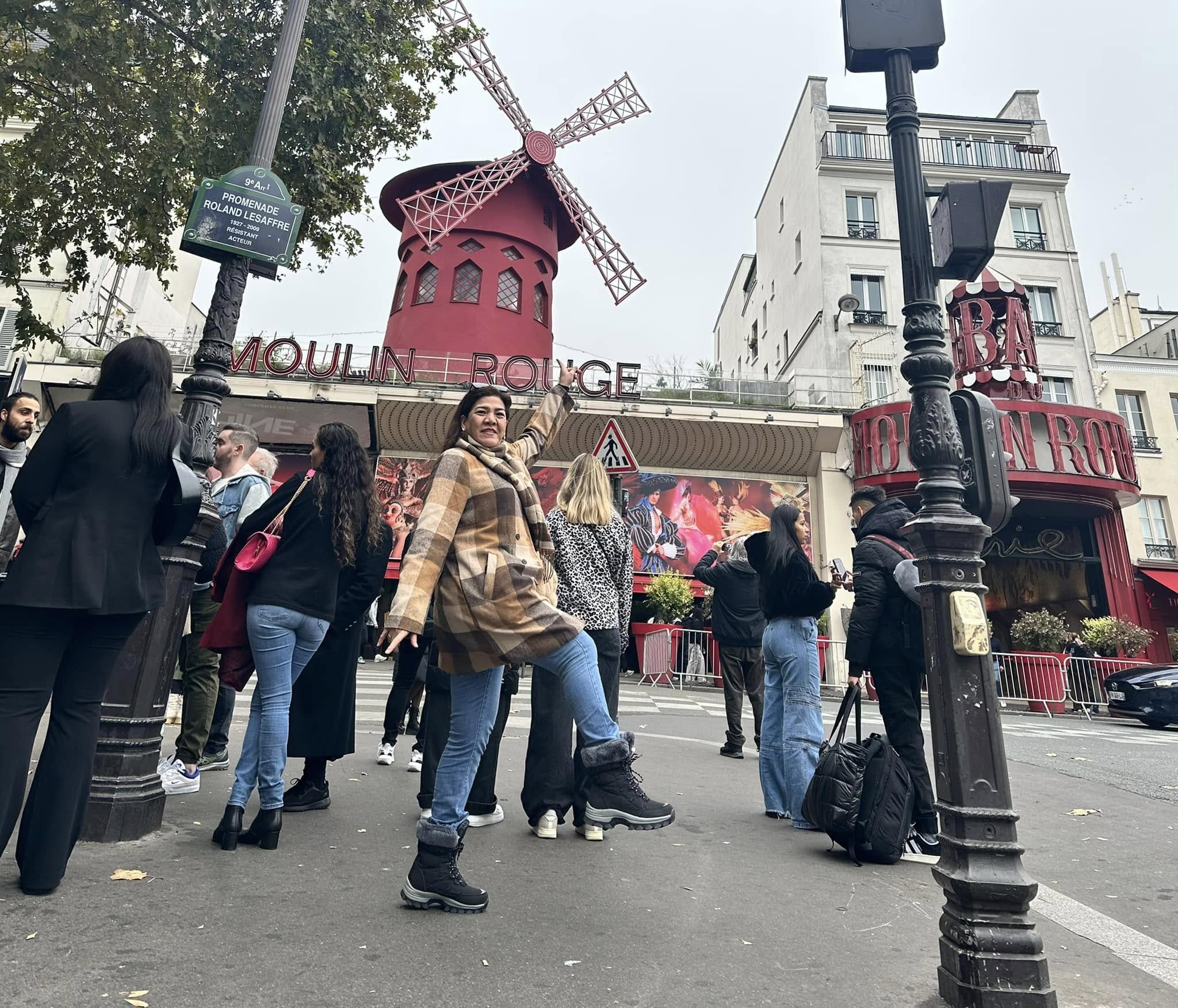 A Glimpse of Parisian Culture: Our Short Visit to the Moulin Rouge
