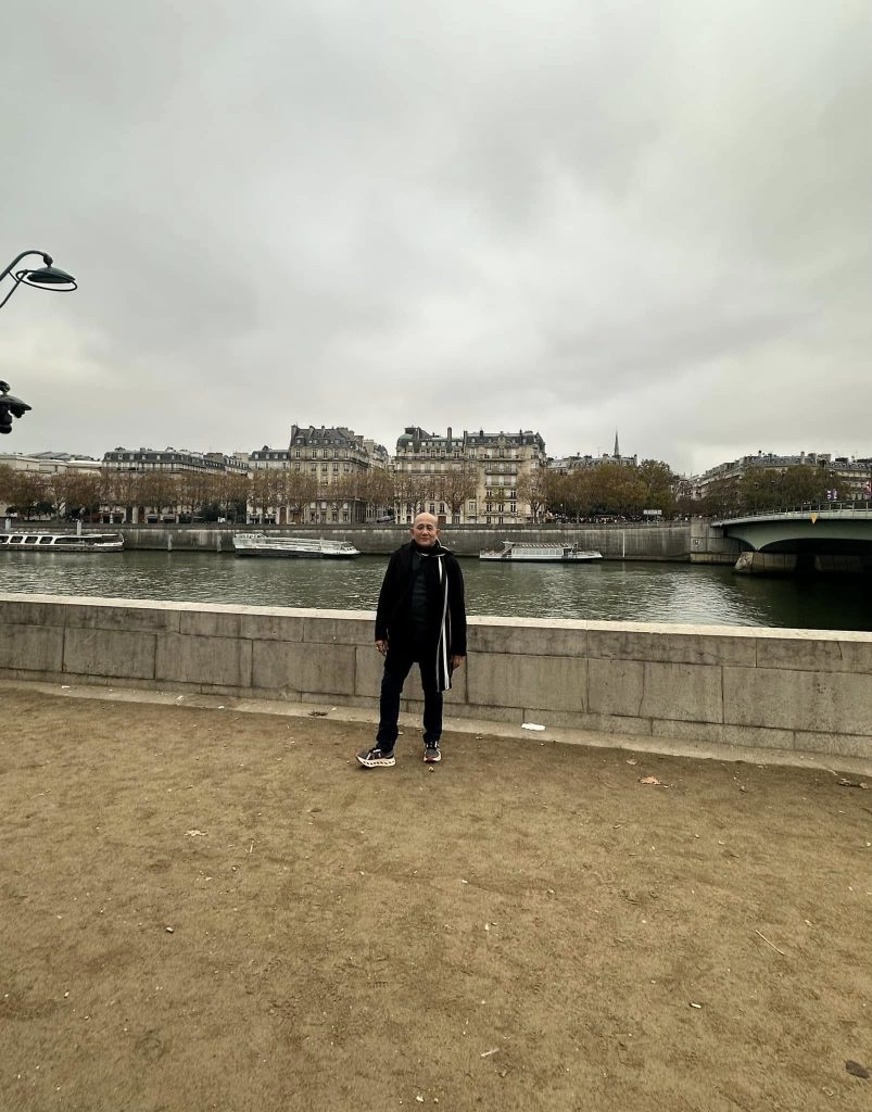 Investigating the Beauty of the Paris River: A Majestic Journey Through the City of Light