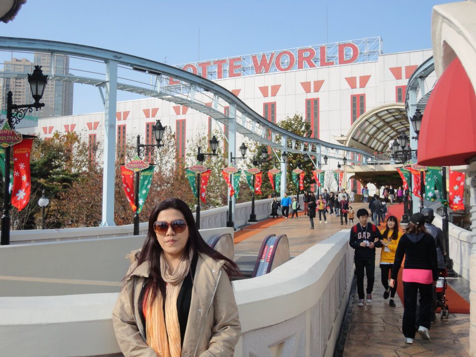 A Whirlwind of Joy: Our Visit to Lotte World in South Korea